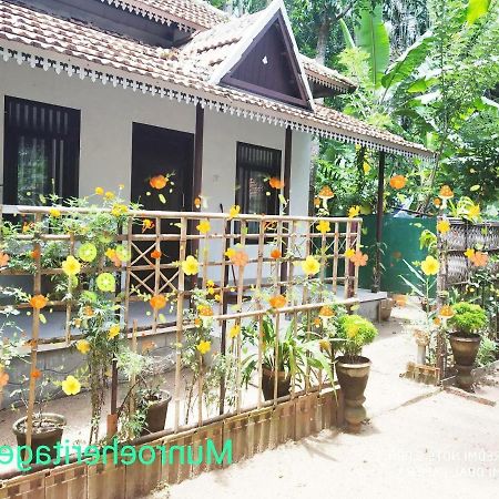Munroe Heritage Inn Mundrothuruth Екстериор снимка